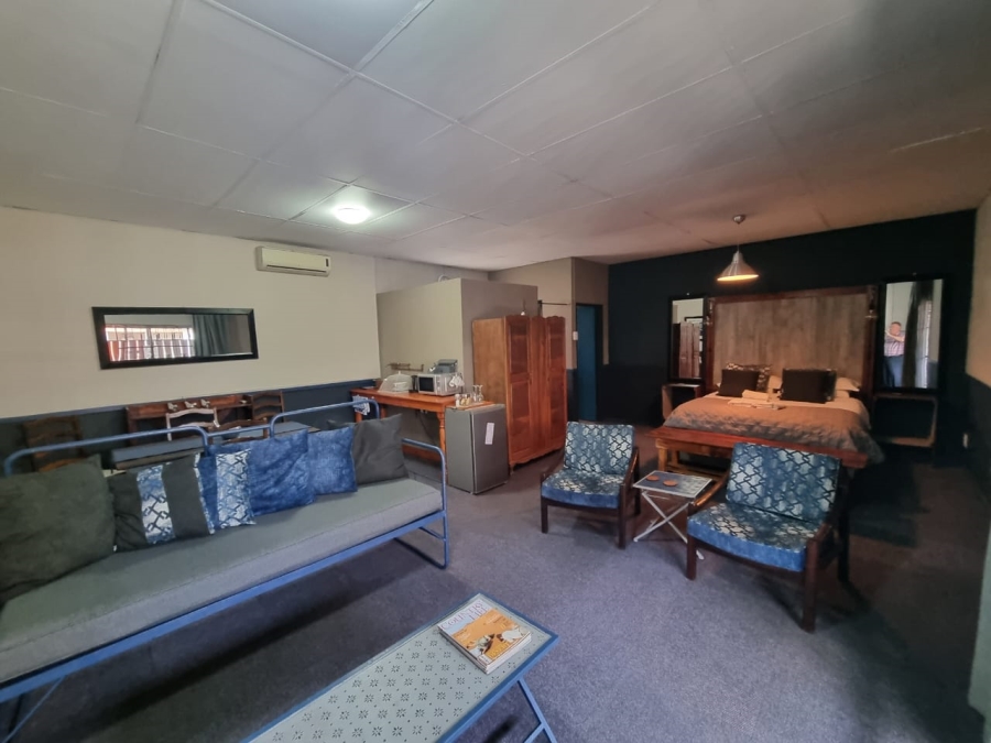 8 Bedroom Property for Sale in Parys Free State